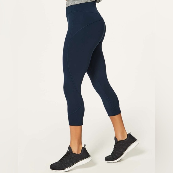 Lululemon In Movement Crop - Picture 4 of 6